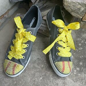 Converse All Star grey Sneakers w/Yellow laces & bling colorful‎ toe Sz-8.  Ps